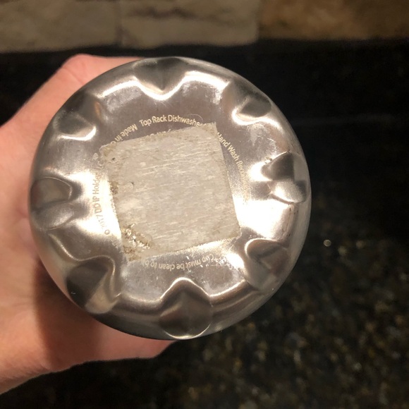 Dunkin Donuts Stainless Steel Hydration Collection 17 oz Green Water Bottle - Picture 7 of 7